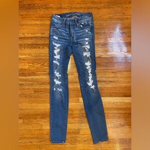 American Eagle Women’s Distressed Jeans